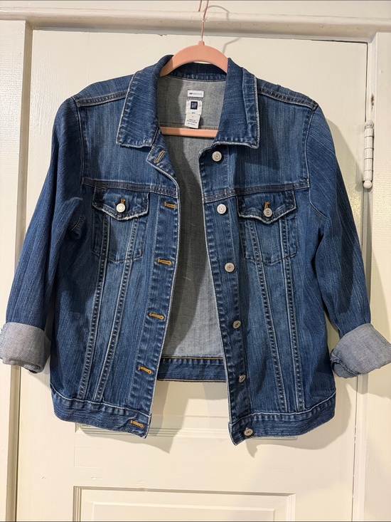 GAP Jackets & Blazers - Gap denim jacket